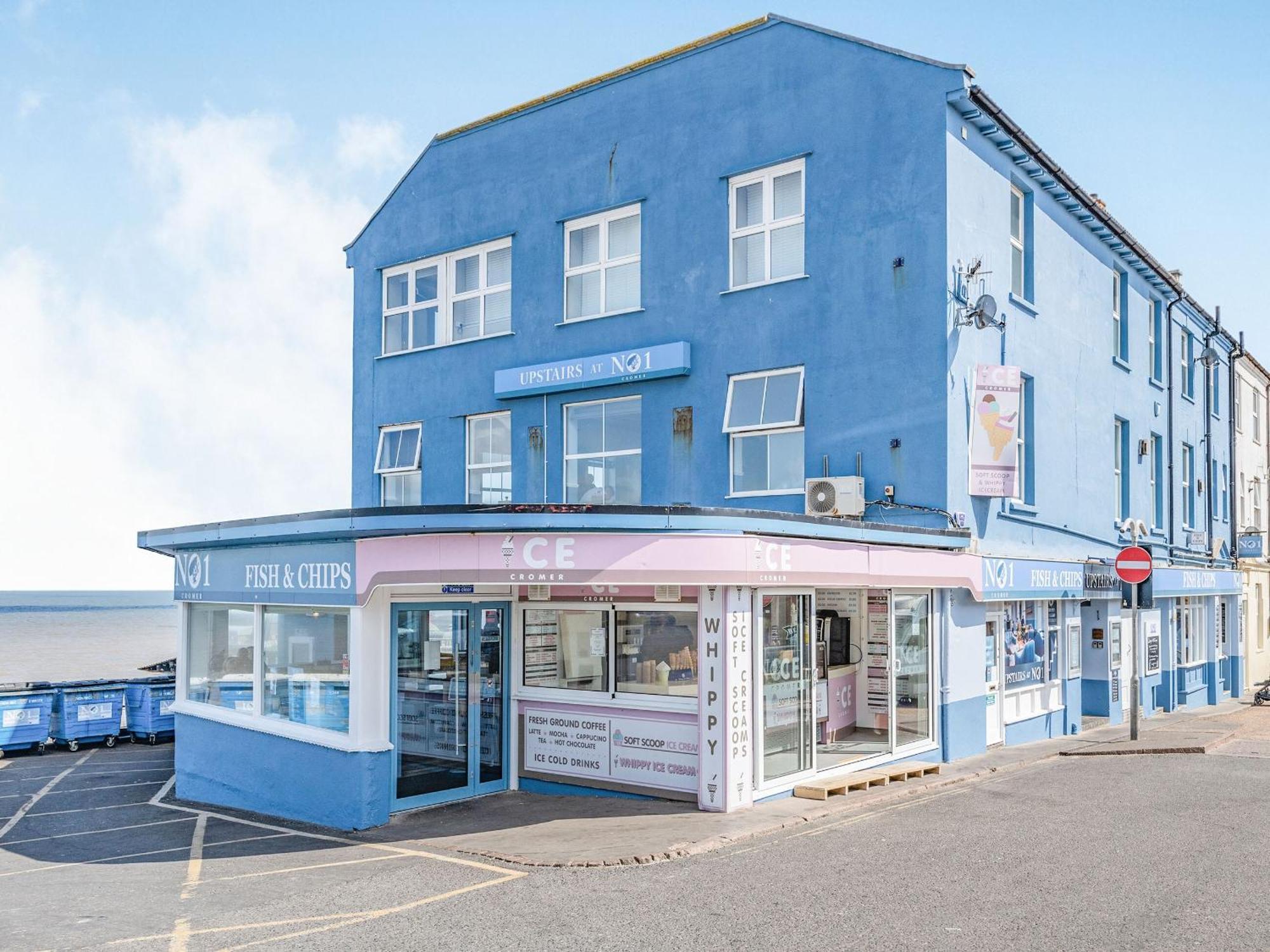 クロマー The Roost-Uk37326ヴィラ エクステリア 写真
